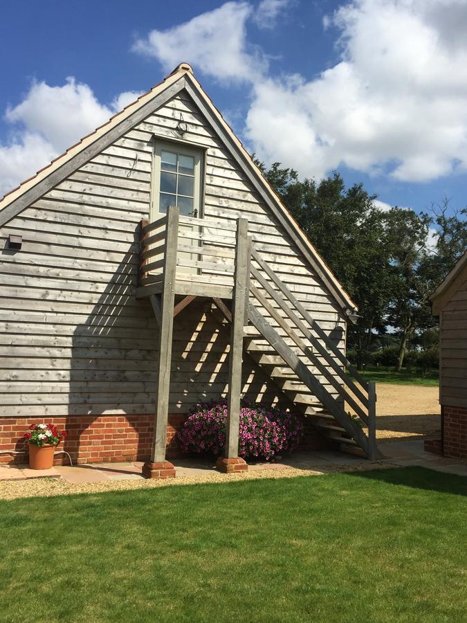 לינה וארוחת בוקר Docking The Lofts At Mill House Farm מראה חיצוני תמונה